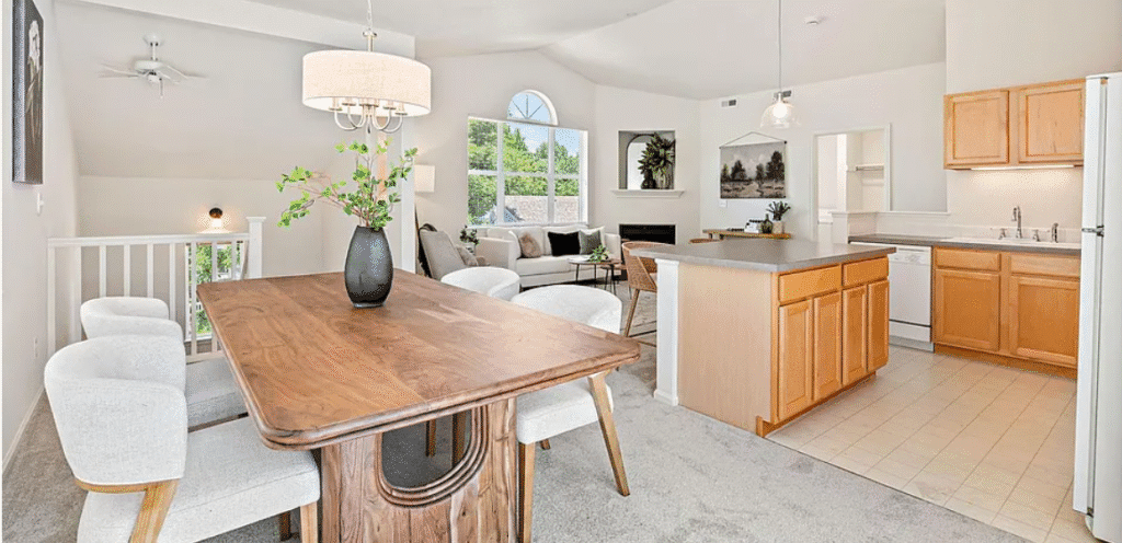 dining room 4 staged by KISS Designs.jpg